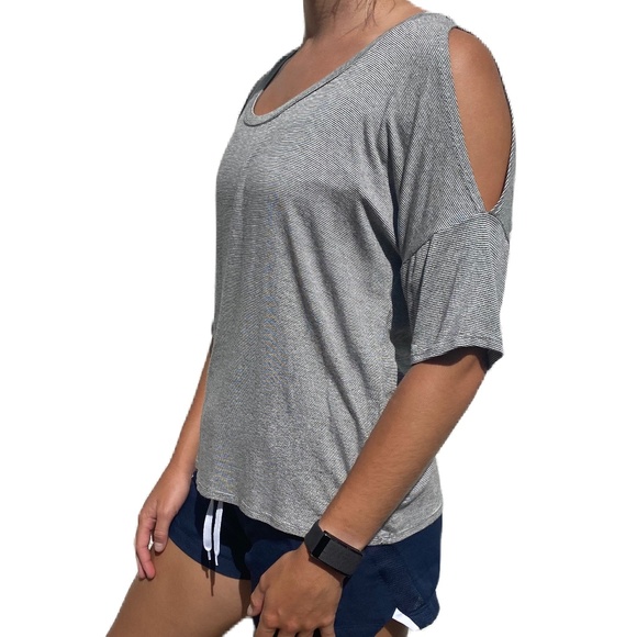 Project Social T cold shoulder tee black white stripe Small - Picture 3 of 16